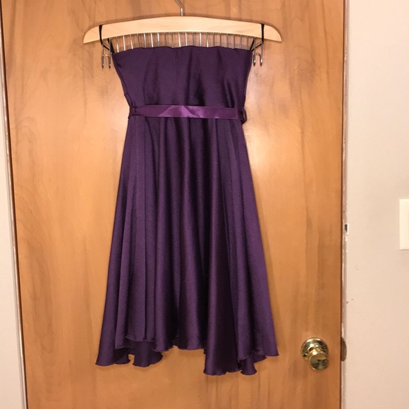 Women’s Dress - Picture 6 of 10